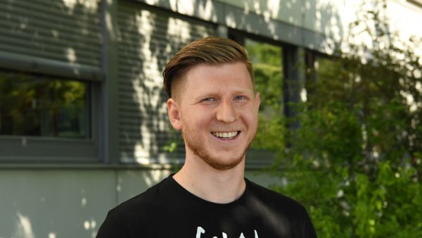 Fabian, Lernender im Zentrum, BM 2 im Teilzeit-Modell, Berufsbildungszentrum IDM
