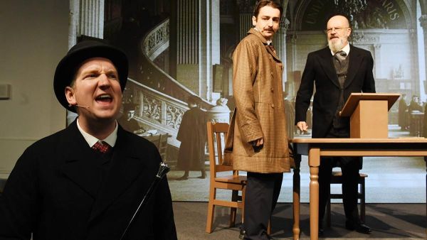 Theater am Tatort Marie Curie am BBZ IDM (Bild-Auflösung?